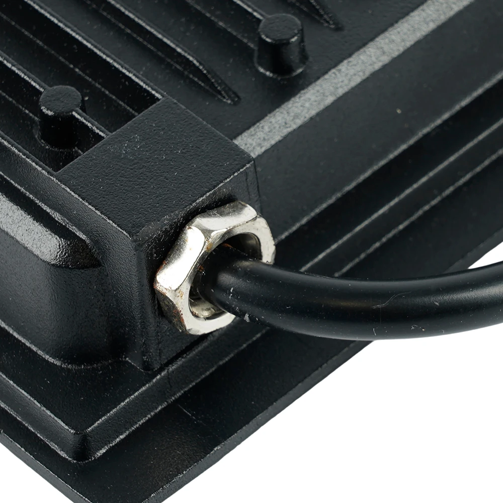 Светодиодный прожектор Feron LL-935 IP65 50W 6400K 52108 6