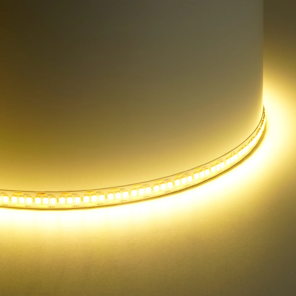 Светодиодная LED лента Feron LS617, 240SMD(2835)/м 19Вт/м 12V 5000*10*1.22мм 3000К, IP20 48826 3