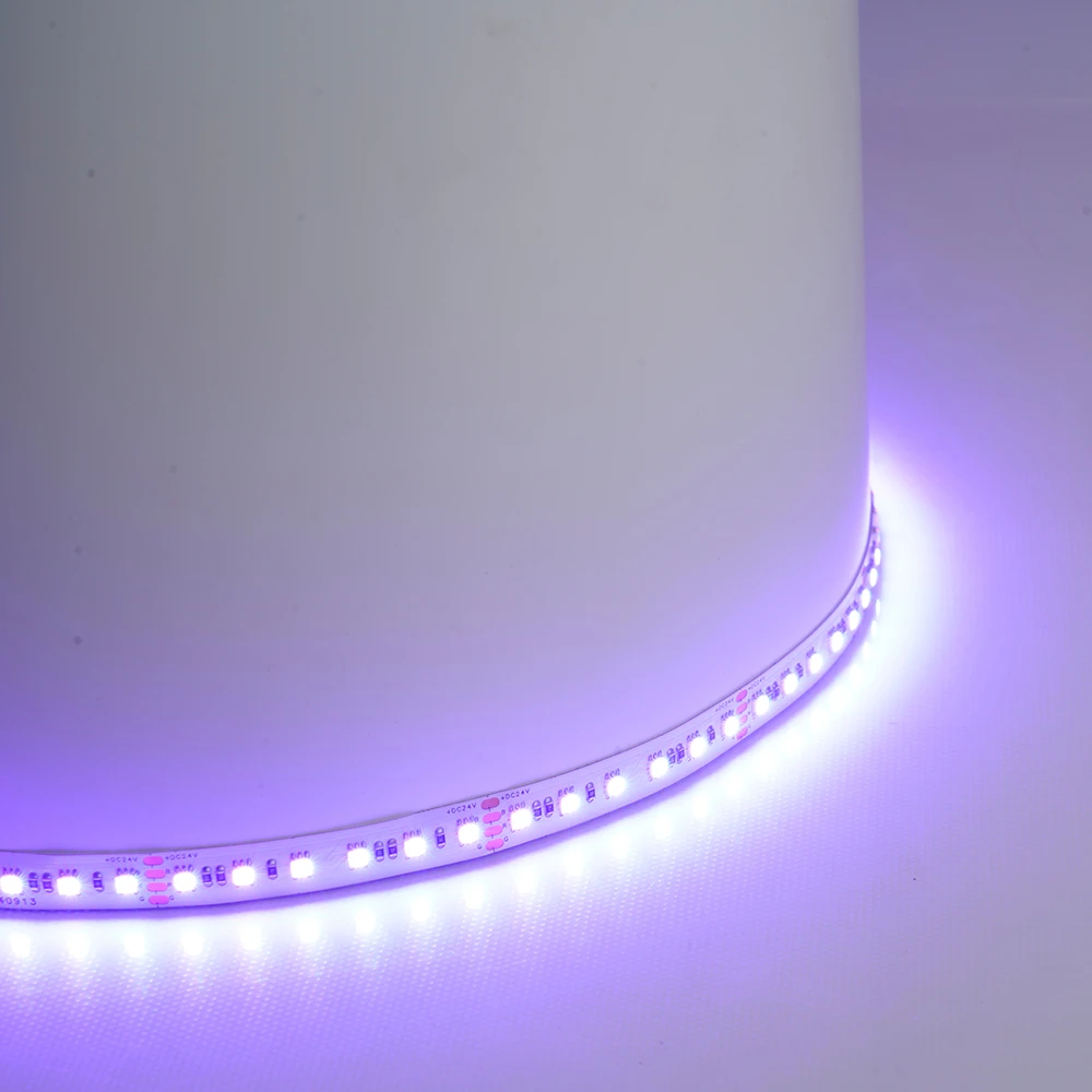 Светодиодная LED лента Feron LS501, 120SMD(5050)/м 11Вт/м 24V 5000*10*1.5мм RGB IP20 51823 4