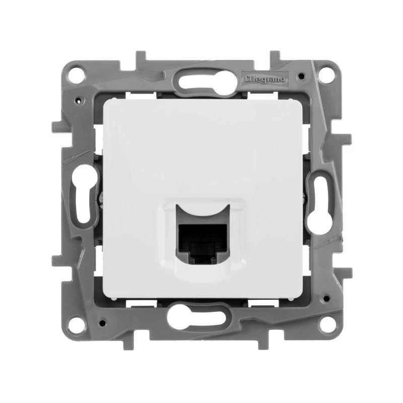 Розетка компьютерная 1-м СП Etika RJ45 кат.5E UTP механизм бел. IEK 672241 4