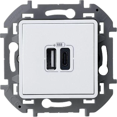 Устройство зарядное Inspiria с 2-мя USB разьемами A и C 240В/5В 3000мА бел. IEK 673760