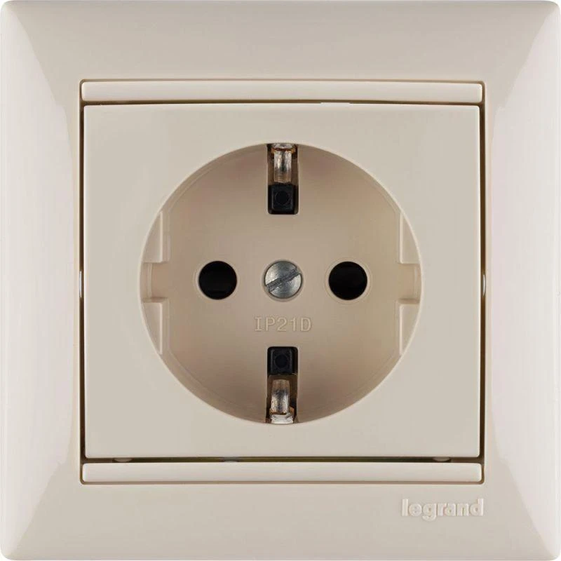 Розетка 1-м СП Valena 16А IP21 230/250В 2P+E с заземл. защ. шторки на винтах механизм сл. кость IEK 774321 2