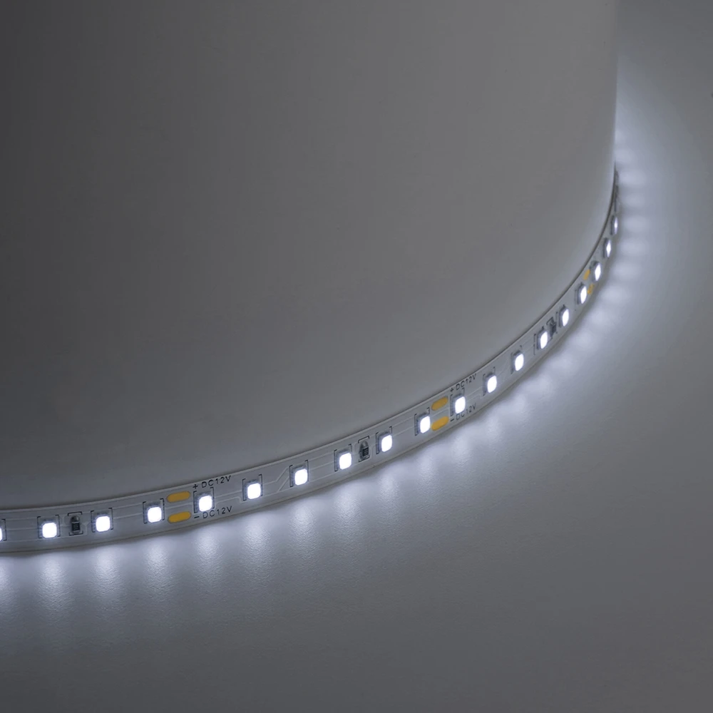 SST02 SAFFIT 120SMD(2835)/м 9.6Вт/м 12V 5000*8*1.22мм 6500К, IP20 55242 3