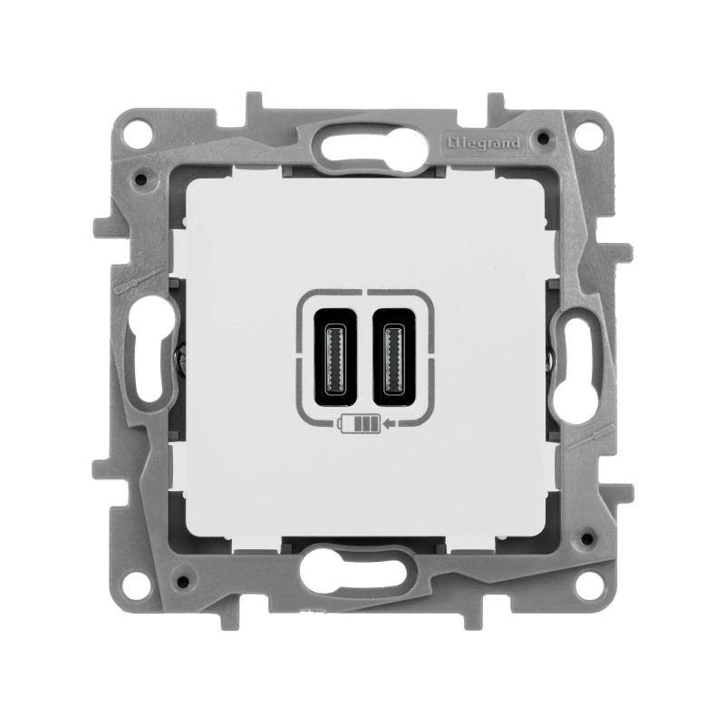 Устройство зарядное Etika с 2-мя USB разъемами C и C 240В/5В 3000мА сл. кость IEK 672335 3