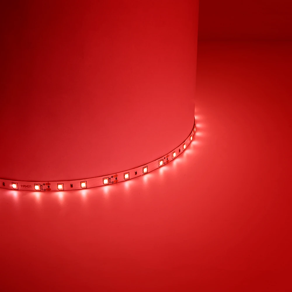 Светодиодная LED лента Feron LS603, 60SMD(2835)/m 4.8W/m 12V 5m красный 27672 5