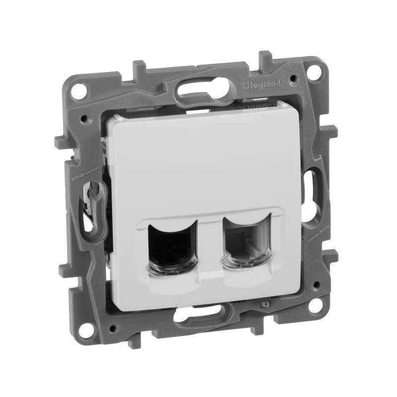 Розетка компьютерная + телефонная 2-м СП Etika RJ45 + RJ11 кат.5E UTP механизм бел. Leg 672252 2