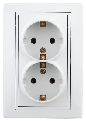Розетка 2-м СП Plano 1-208-01 16А IP20 250В 2х2P+E Schuko защ. шторки бел. Intro Б0053933