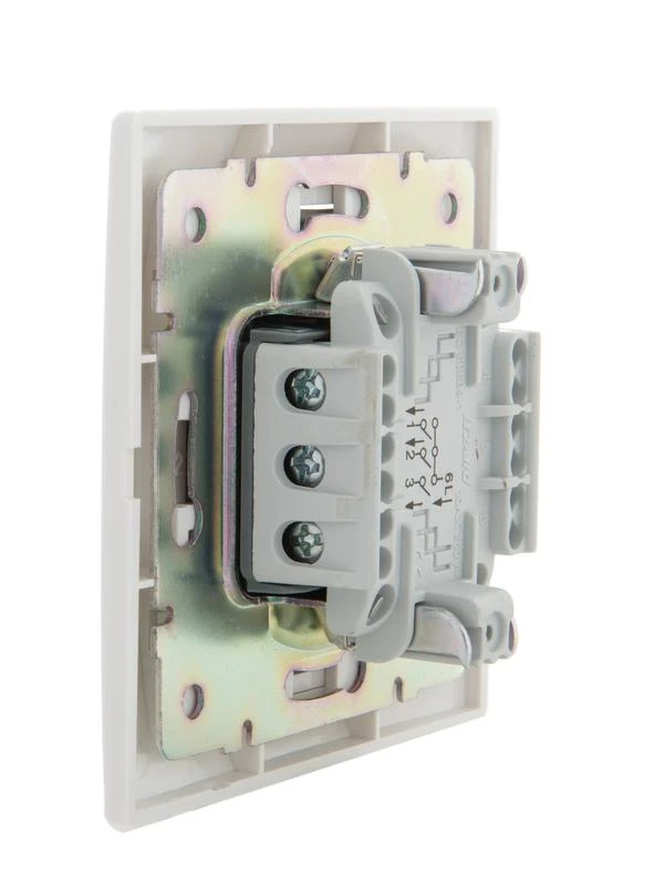 Выключатель 3-кл. СП Mira 10А IP20 с бел.вставкой бел. LEZARD 701-0202-109 4
