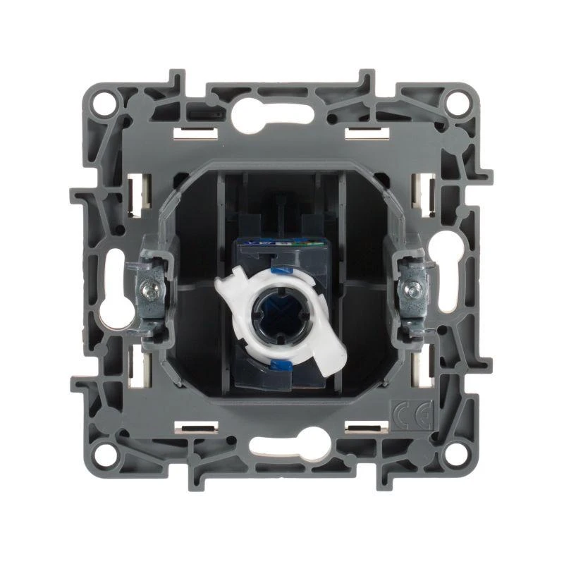 Розетка компьютерная 1-м СП Etika RJ45 кат.5E UTP механизм сл. кость IEK 672341 3
