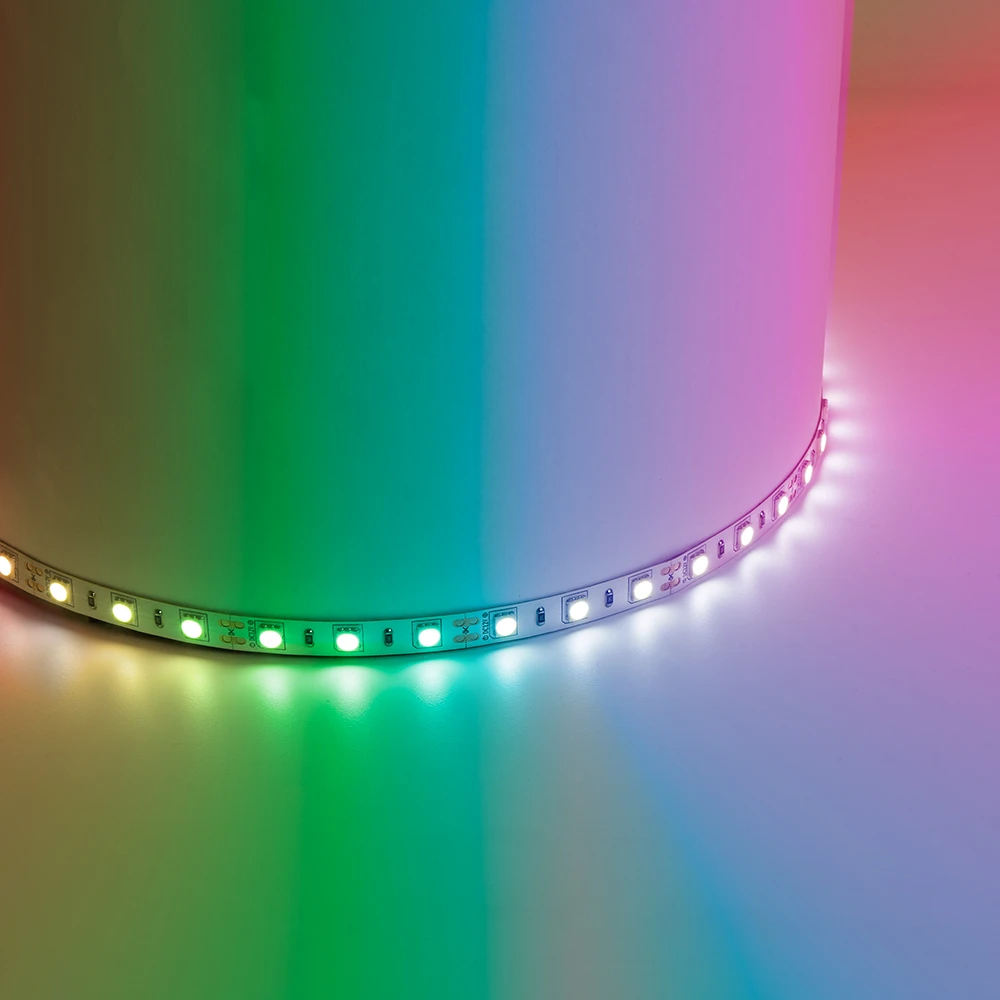 Светодиодная LED лента Feron LS606, 60SMD(5050)/m 14.4W/m 12V 5m RGB c адаптером с вилкой, контроллером с пультом в комплекте 27706 2