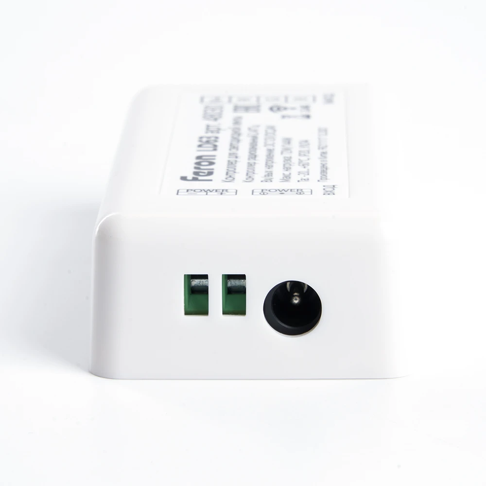 Контроллер RGB для светодиодной ленты с П/У белый, 12-24V, LD63 48030 2
