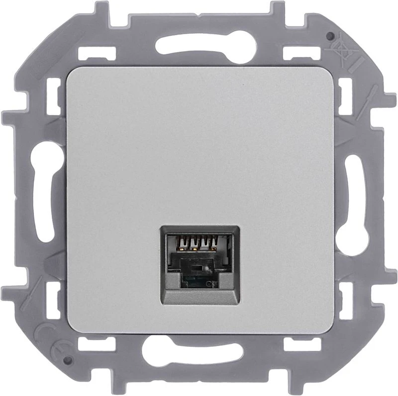 Розетка компьютерная СП Inspiria RJ45 кат.5E UTP IP20 алюм. IEK 673827 4