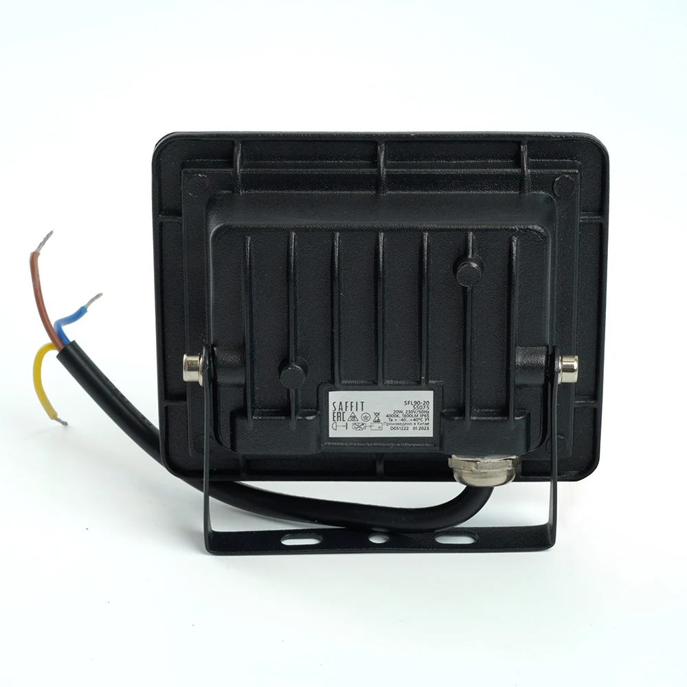 Светодиодный прожектор SAFFIT SFL90-20 IP65 20W 4000K черный 55075 1