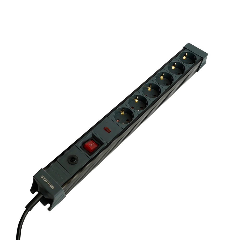 Сетевой фильтр 6-местный с/з STEKKER 3x1мм2, 3 м, 250В, 16А, серия Techno, HM22-61-03, черный 50160 1