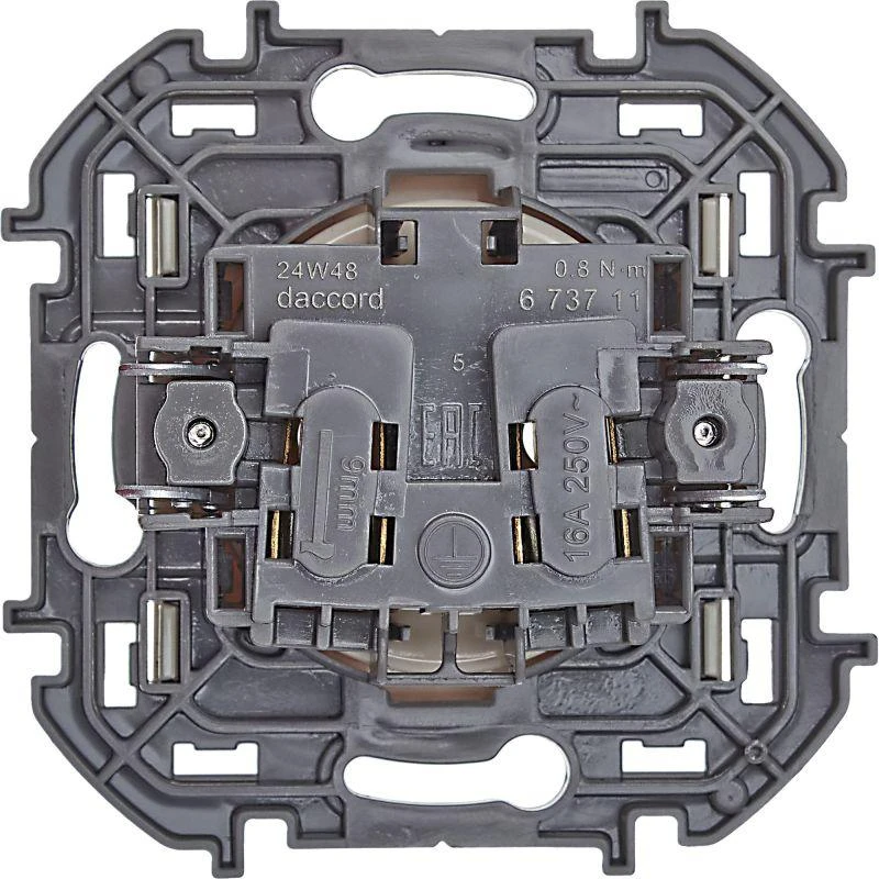 Розетка 1-м СП Inspiria 16А IP20 250В 2P механизм сл. кость IEK 673711 3
