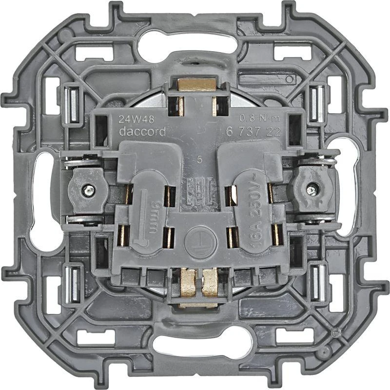 Розетка 1-м СП Inspiria 16А IP20 250В 2P+E немецк. стандарт механизм алюм. IEK 673722 3